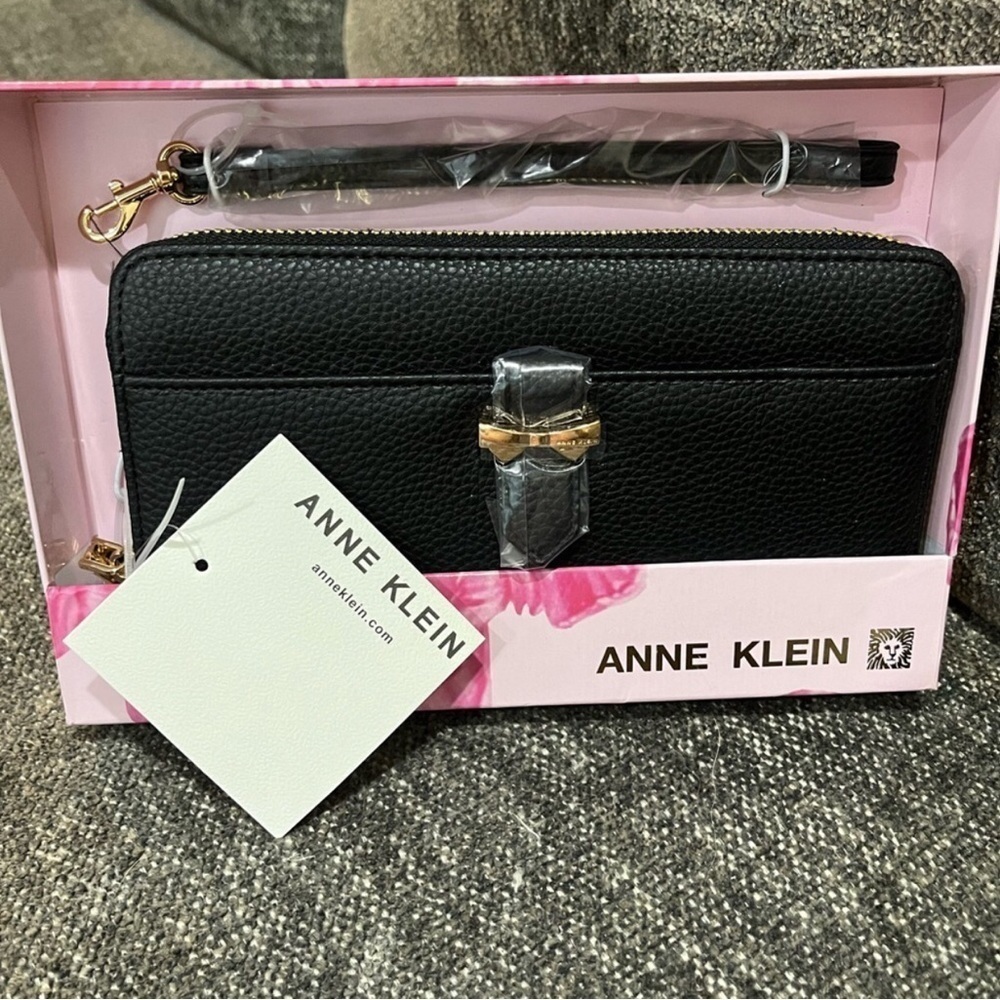 Anne Klein Zip Around Long Wallet with Wrist Strap, Black, Gold, NWT, Gift Box - Picture 5 of 13